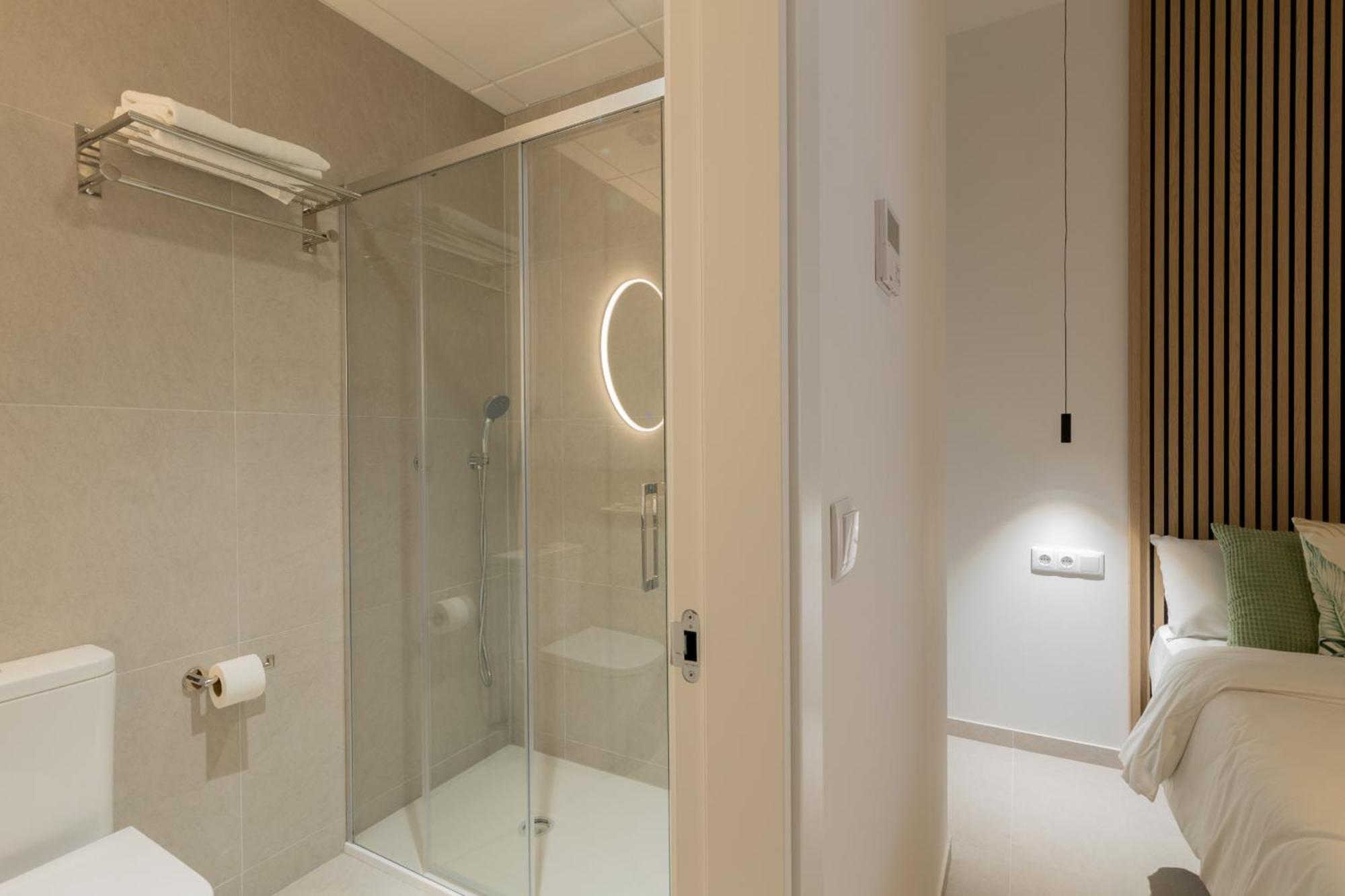 Dorm4You Arena Plaza Valencia Buitenkant foto